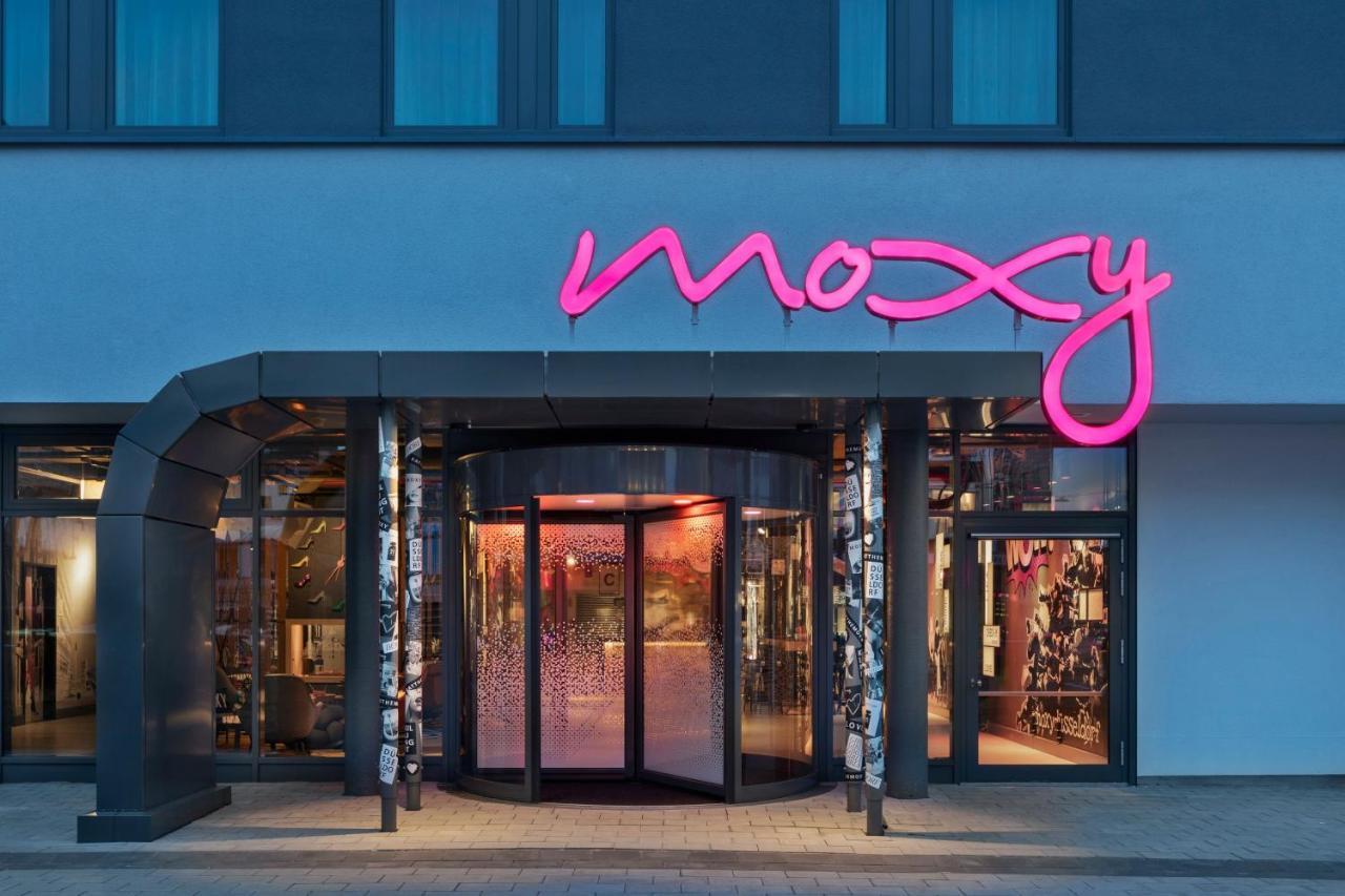 Moxy Duesseldorf City Exterior foto